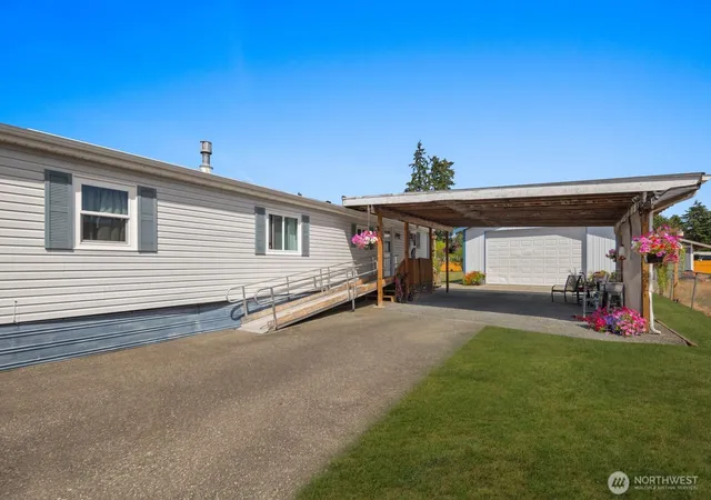 Photo 3 of Manufactured home for sale at 19921 23rd Avenue Ne, Arlington, WA 98223 | MLS# NWM2562768 | Listing updated on 2026-09-23