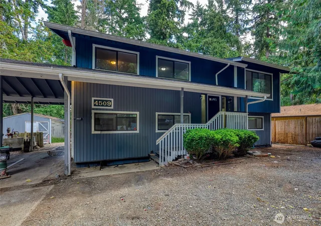 Photo 1 of Single family home for sale at 4509 W Tapps Dr E, Lake Tapps, WA 98391 | MLS# NWM2562808 | Listing updated on 2026-09-23