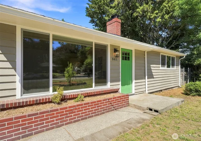 Photo 3 of Sale Pending at 8417 121st Street Sw, Lakewood, WA 98498 | MLS# NWM2562813 | Listing updated on 2026-09-26