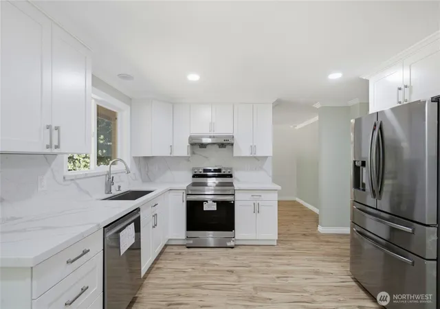 Photo 4 of Single family home for sale at 22212 105th Avenue SE, Kent, WA 98031 | MLS# NWM2562817 | Listing updated on 2026-09-30
