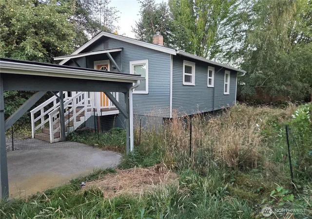 Photo 2 of Single family home for sale at 580 Sroufe St, Port Orchard, WA 98366 | MLS# NWM2562818 | Listing updated on 2026-09-23