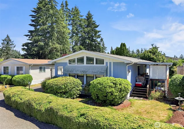 Photo 3 of Manufactured home for sale at 3702 Hunt St Nw #12, Gig Harbor, WA 98335 | MLS# NWM2562824 | Listing updated on 2026-09-24