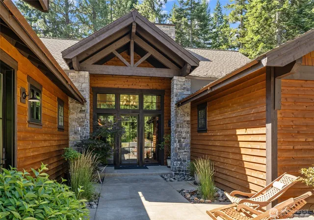 Photo 3 of Single family home for sale at 60 Little Eureka Ln, Cle Elum, WA 98922 | MLS# NWM2562829 | Listing updated on 2026-10-02