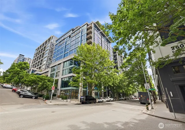 Photo 3 of Sale Pending at 2716 Elliott Ave #1204, Seattle, WA 98121 | MLS# NWM2562835 | Listing updated on 2026-09-21