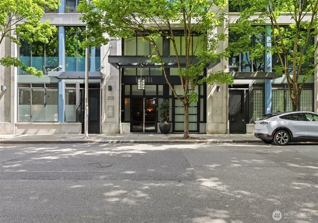 Photo 3 of Sale Pending at 2716 Elliott Ave #1204, Seattle, WA 98121 | MLS# NWM2562835 | Listing updated on 2026-09-21