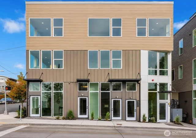 Photo 1 of Townhouse for sale at 800 23rd Avenue S #C, Seattle, WA 98144 | MLS# NWM2562836 | Listing updated on 2026-10-01