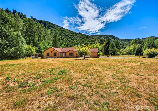 Single family home for sale at 133 Lost Crk Dr, Glenoma, WA 98336 | MLS# NWM2562844