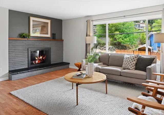 Photo 3 of Single family home for sale at 18416 16th Avenue NE, Shoreline, WA 98155 | MLS# NWM2562845 | Listing updated on 2026-09-24
