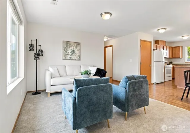 Photo 2 of Single family home for sale at 760 Sunset Ave, Wenatchee, WA 98801 | MLS# NWM2562857 | Listing updated on 2026-09-22