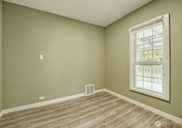 Photo 3 of Single family home for sale at 98178 S 5330 Creston St, Seattle, WA 98178 | MLS# NWM2562928 | Listing updated on 2026-09-23
