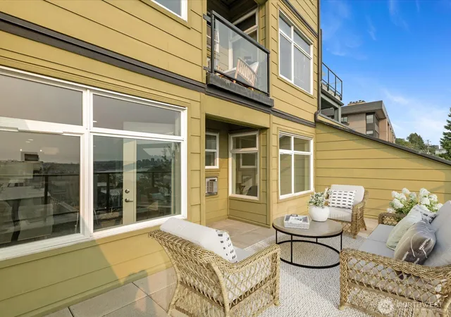 Photo 4 of Condo for sale at 655 W Crockett St #A202, Seattle, WA 98109 | MLS# NWM2562956 | Listing updated on 2026-09-23
