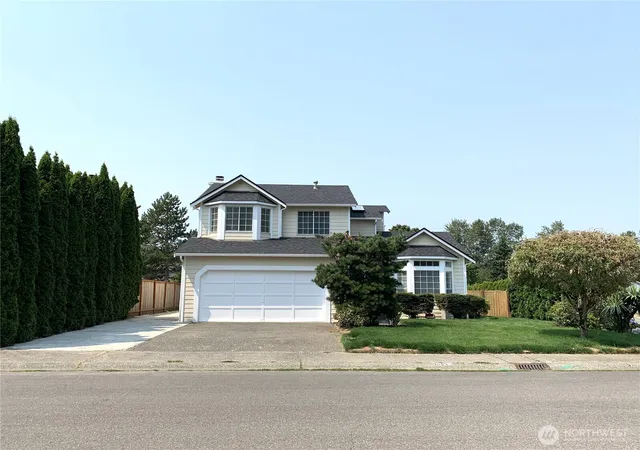 Photo 2 of Single family home for sale at 35403 12th Avenue Sw, Federal Way, WA 98023 | MLS# NWM2562968 | Listing updated on 2026-09-29