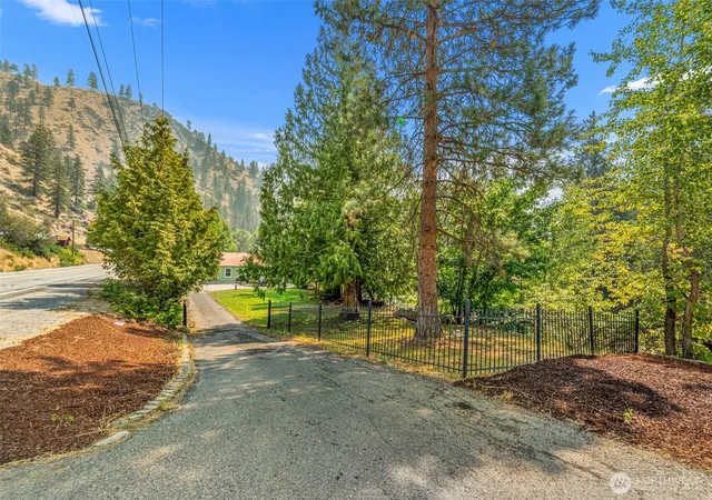 Photo 2 of Single family home for sale at 8811 Entiat River Rd, Entiat, WA 98822 | MLS# NWM2562969 | Listing updated on 2026-09-25