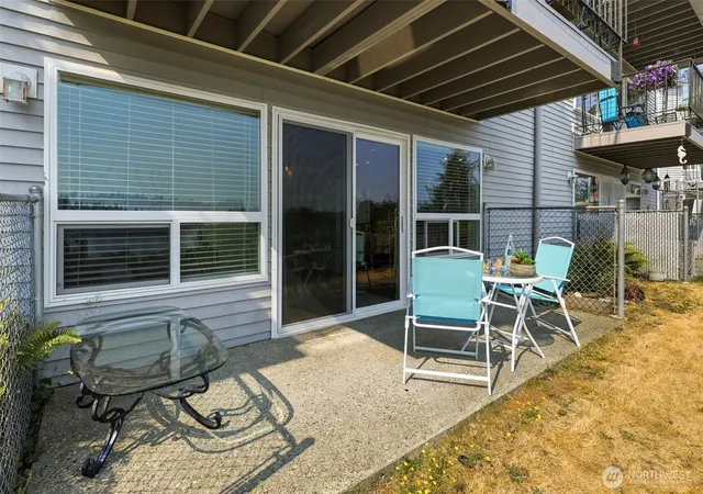 Photo 3 of Condo for sale at 924 Shorewood Dr #D39, Bremerton, WA 98312 | MLS# NWM2562982 | Listing updated on 2026-09-23
