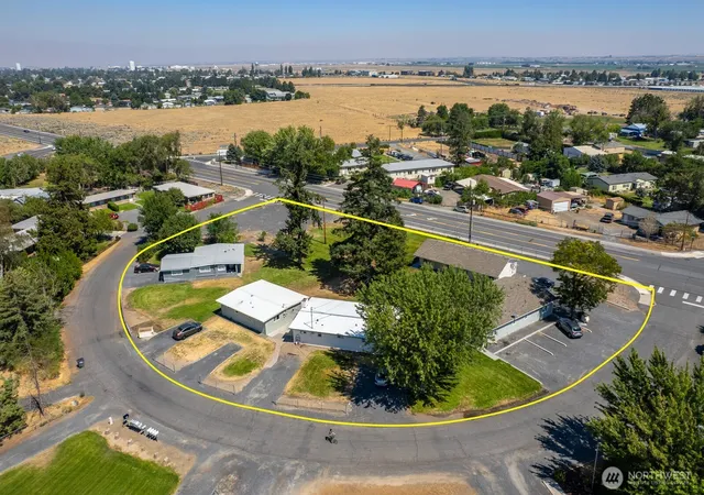 Multi family home for sale at 4413 Circle Pl, Moses Lake, WA 98837 | MLS# NWM2563000