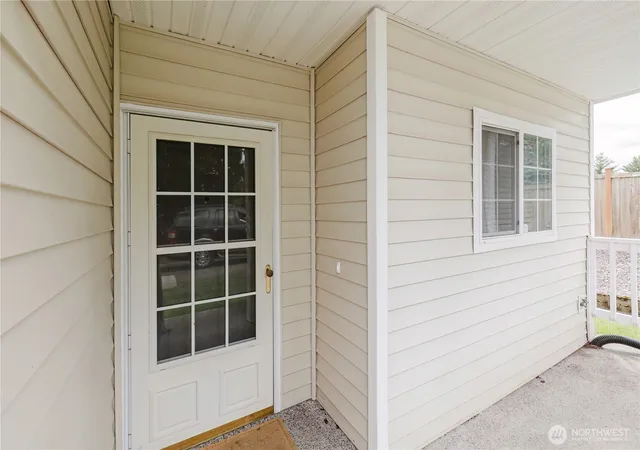 Photo 4 of Townhouse for sale at 2759 Diamond Loop #3A, Milton, WA 98354 | MLS# NWM2563011 | Listing updated on 2026-09-30