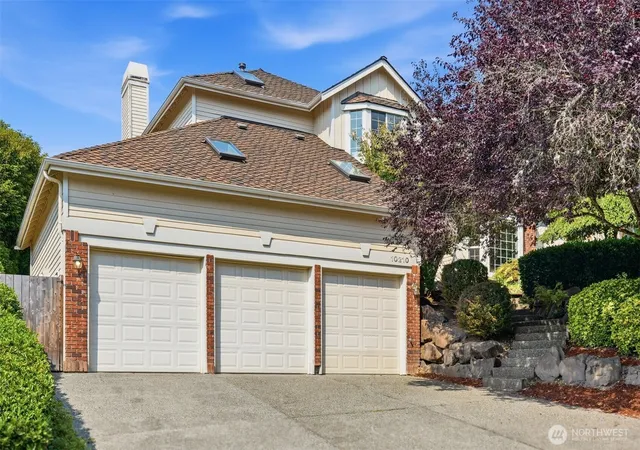 Single family home for sale at 10210 NE 154th Street, Bothell, WA 98011 | MLS# NWM2563042
