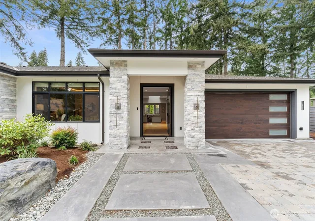 Photo 3 of Single family home for sale at 12608 Ne 30th Street, Bellevue, WA 98005 | MLS# NWM2563043 | Listing updated on 2026-10-02