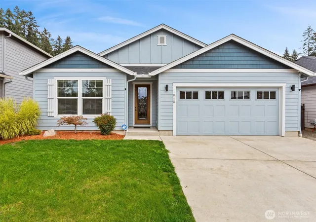 Single family home for sale at 6110 NE 134th Street, Vancouver, WA 98686 | MLS# NWM2563073