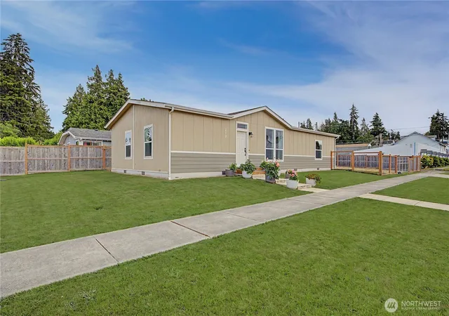 Photo 1 of Sale Pending at 213 N Liberty St, Port Angeles, WA 98362 | MLS# NWM2563079 | Listing updated on 2026-08-13