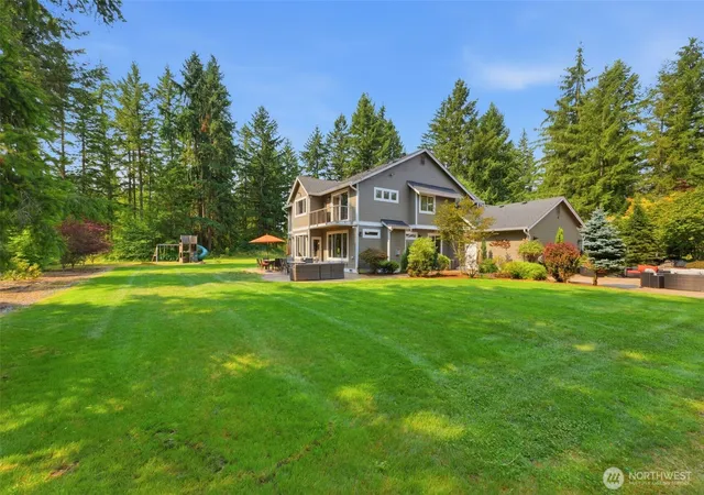 Photo 3 of Single family home for sale at 30828 157th Place SE, Kent, WA 98042 | MLS# NWM2563085 | Listing updated on 2026-10-02
