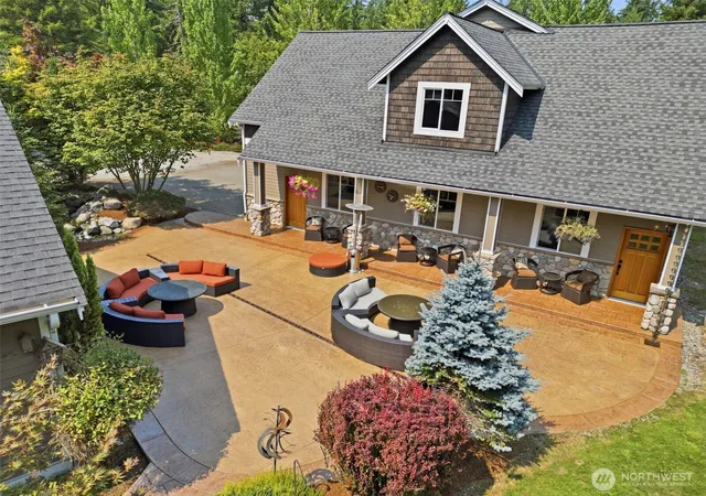 Photo 4 of Single family home for sale at 30828 157th Place SE, Kent, WA 98042 | MLS# NWM2563085 | Listing updated on 2026-10-02