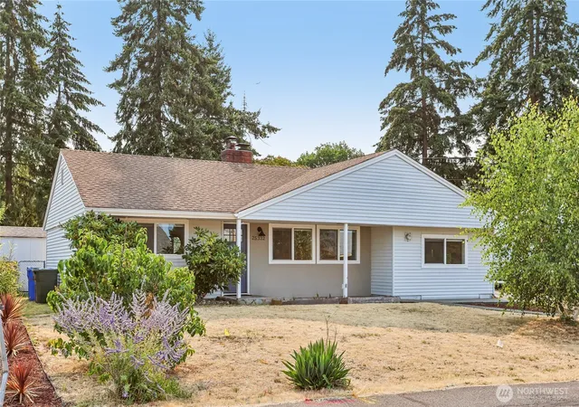 Photo 1 of Single family home for sale at 25332 29th Avenue S, Kent, WA 98032 | MLS# NWM2563102 | Listing updated on 2026-09-23