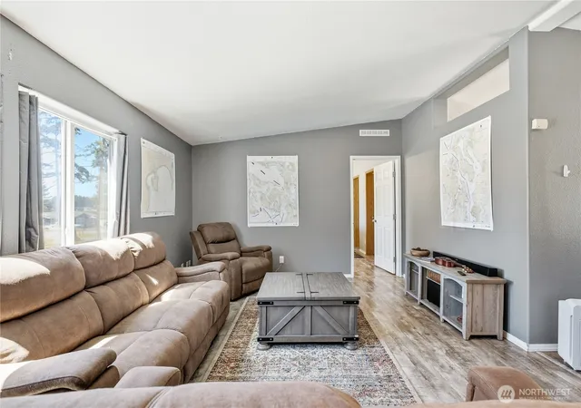 Photo 3 of Manufactured home for sale at 1060 Sidney St, Oak Harbor, WA 98277 | MLS# NWM2563103 | Listing updated on 2026-09-23