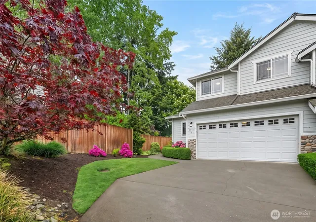 Photo 1 of Sale Pending at 2515 141st Place Sw #A, Lynnwood, WA 98087 | MLS# NWM2563128 | Listing updated on 2026-10-01