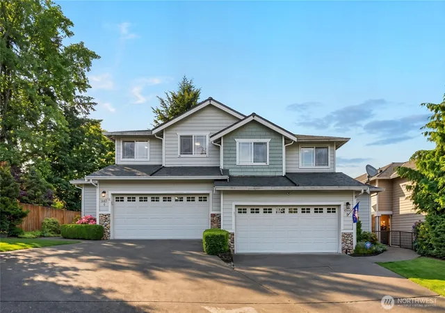 Photo 2 of Sale Pending at 2515 141st Place Sw #A, Lynnwood, WA 98087 | MLS# NWM2563128 | Listing updated on 2026-10-01