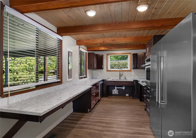 Photo 4 of Single family home for sale at 125 41st Avenue NE, Olympia, WA 98506 | MLS# NWM2563137 | Listing updated on 2026-09-23