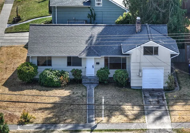 Photo 3 of Single family home for sale at 5002 N 18th Street, Tacoma, WA 98406 | MLS# NWM2563161 | Listing updated on 2026-09-26