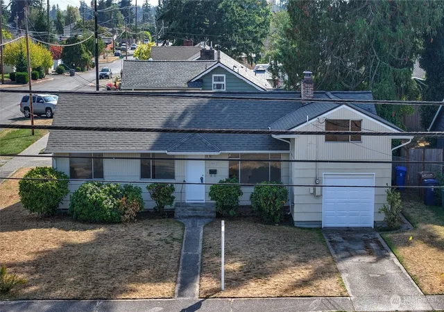 Photo 4 of Single family home for sale at 5002 N 18th Street, Tacoma, WA 98406 | MLS# NWM2563161 | Listing updated on 2026-09-26