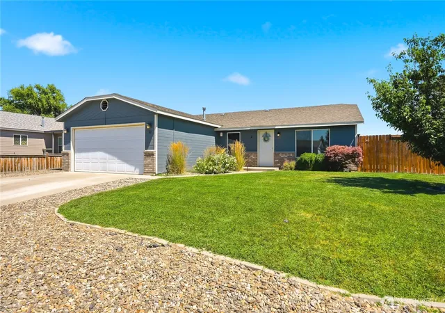 Photo 1 of Sale Pending at 127 Northstone Pkwy, Zillah, WA 98953 | MLS# NWM2563181 | Listing updated on 2026-10-12