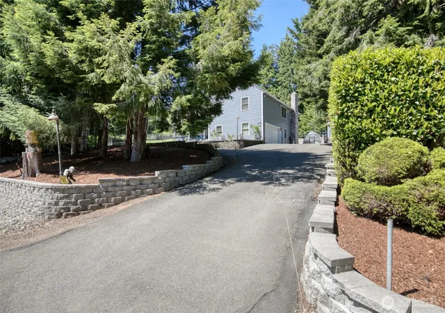 Photo 3 of Single family home for sale at 36 Westview Dr, Hoquiam, WA 98550 | MLS# NWM2563185 | Listing updated on 2026-09-23