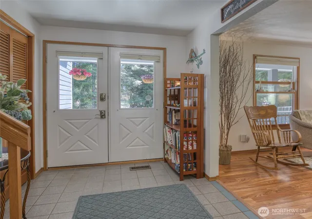 Photo 4 of Single family home for sale at 36 Westview Dr, Hoquiam, WA 98550 | MLS# NWM2563185 | Listing updated on 2026-09-23