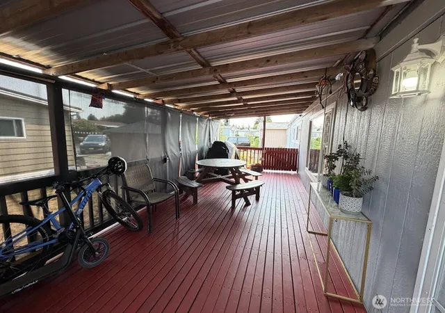 Photo 4 of Manufactured home for sale at 210 37th Street SE #105, Auburn, WA 98002 | MLS# NWM2563190 | Listing updated on 2026-09-21