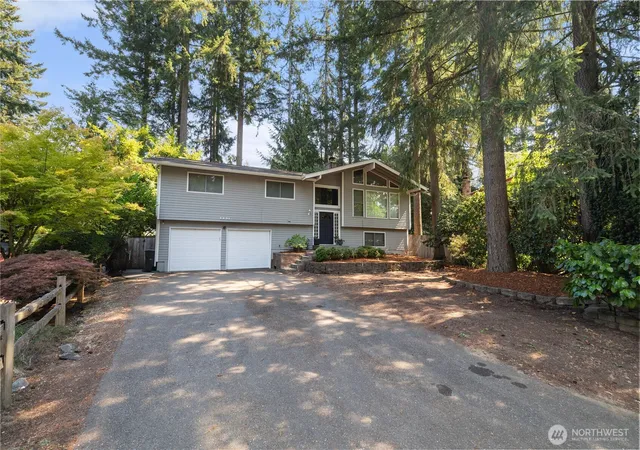 Photo 1 of Single family home for sale at 3331 Se Summer Pl, Port Orchard, WA 98366 | MLS# NWM2563193 | Listing updated on 2026-09-29