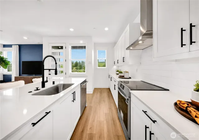 Photo 3 of Sale Pending at 9405 Paradise Lake Rd #MM4, Snohomish, WA 98296 | MLS# NWM2563199 | Listing updated on 2026-09-25