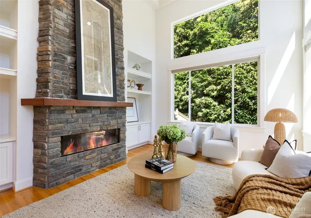 Photo 2 of Sale Pending at 716 99th Avenue Ne, Bellevue, WA 98004 | MLS# NWM2563234 | Listing updated on 2026-10-02