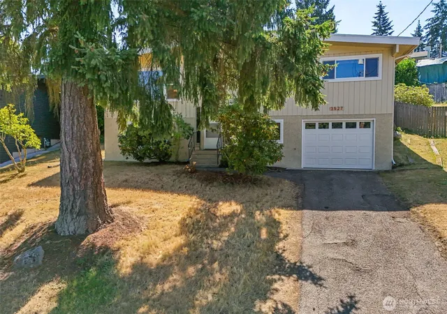 Photo 2 of Single family home for sale at 3527 S 262nd St, Kent, WA 98032 | MLS# NWM2563259 | Listing updated on 2026-09-24