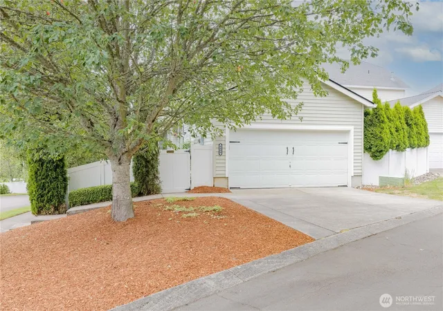 Photo 4 of Single family home for sale at 4408 NW 12th Loop, Camas, WA 98607 | MLS# NWM2563265 | Listing updated on 2026-09-28