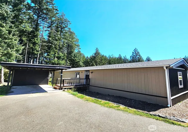 Photo 3 of Manufactured home for sale at 9111 66th Avenue Nw #108, Gig Harbor, WA 98332 | MLS# NWM2563266 | Listing updated on 2026-09-23