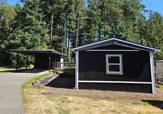 Photo 3 of Manufactured home for sale at 9111 66th Avenue NW #108, Gig Harbor, WA 98332 | MLS# NWM2563266 | Listing updated on 2026-09-23