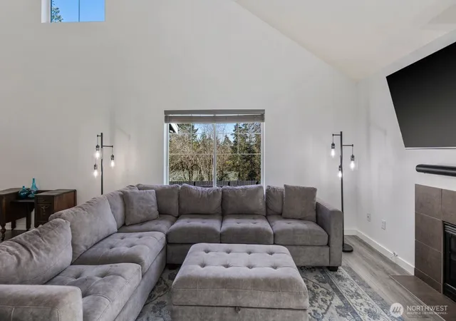 Photo 4 of Single family home for sale at 61 E Channel Dr, Allyn, WA 98524 | MLS# NWM2563277 | Listing updated on 2026-09-23