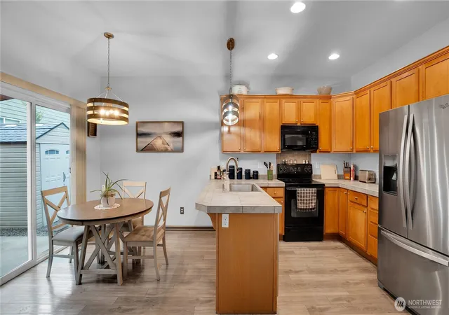 Photo 4 of Single family home for sale at 3604 NE 42nd Street, Vancouver, WA 98661 | MLS# NWM2563281 | Listing updated on 2026-09-23