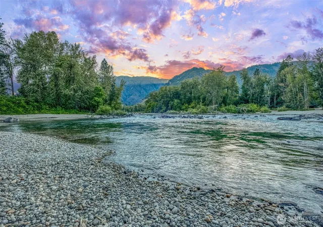 Photo 3 of Single family home for sale at 9690 E Leavenworth Rd, Leavenworth, WA 98826 | MLS# NWM2563301 | Listing updated on 2026-09-23