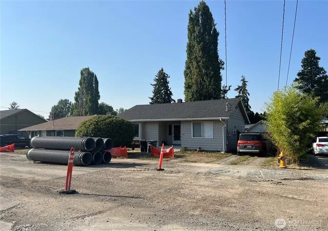Photo 1 of Multi family home for sale at 603 Kansas St Sw #1 & 2, Orting, WA 98360 | MLS# NWM2563347 | Listing updated on 2026-09-23