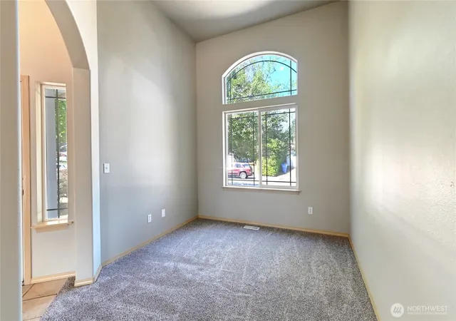 Photo 4 of Single family home for sale at 14413 Sandy Glen E, Puyallup, WA 98375 | MLS# NWM2563366 | Listing updated on 2026-10-27