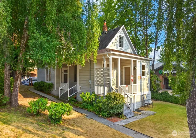 Photo 3 of Single family home for sale at 115 3rd Avenue N, Edmonds, WA 98020 | MLS# NWM2563374 | Listing updated on 2026-10-02